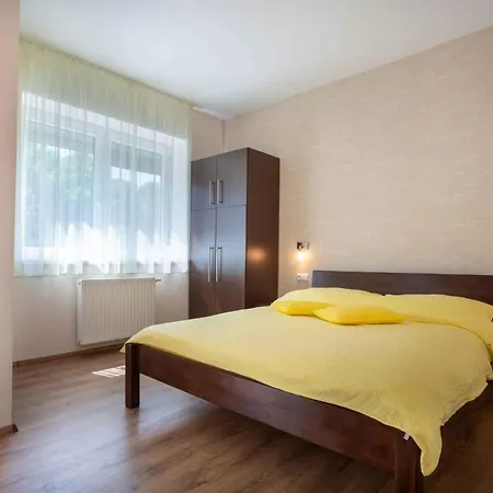 Appartement In 38010