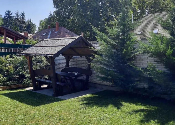 In 38010 Balatonboglár